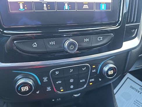 Used 2022 Chevrolet Traverse RS w/ LPO, Floor Liner Package image 55