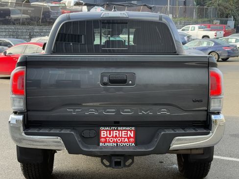 Certified 2023 Toyota Tacoma TRD Off-Road image 4