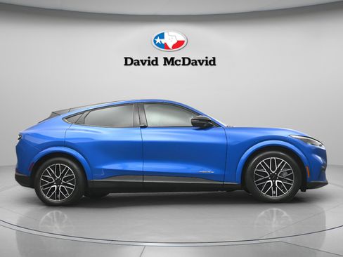 Used 2025 Ford Mustang Mach-E Premium RWD image 36