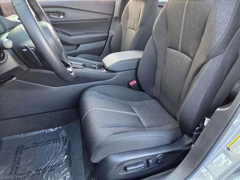 Used 2025 Honda Accord Sport image 16