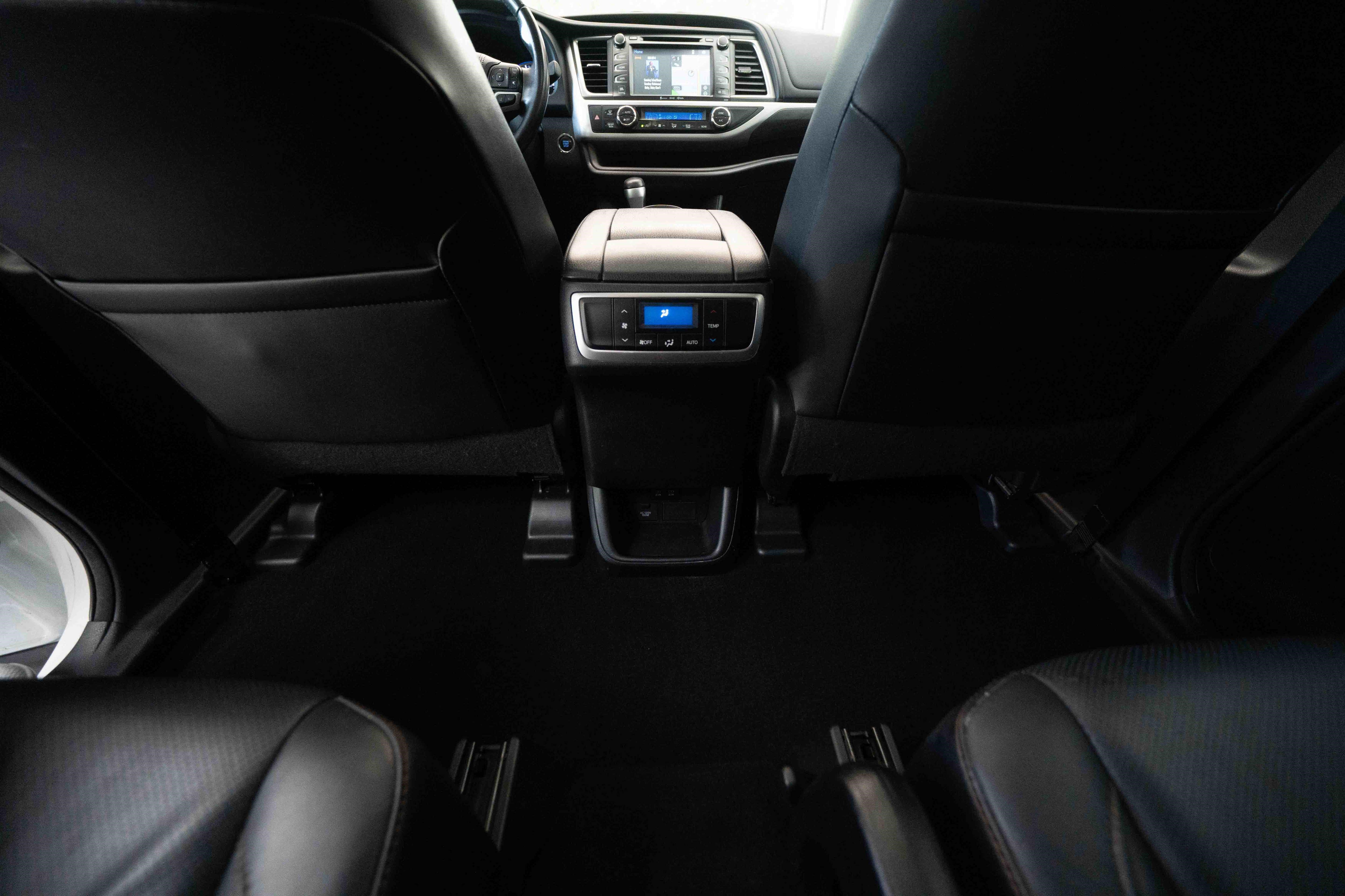 Used 2018 Toyota Highlander Limited AWD/4WD image 22