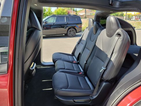 Used 2024 Tesla Model X AWD/4WD image 15