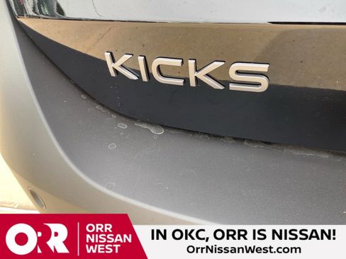 New 2026 Nissan Kicks SR w/ Cold Weather Package AWD/4WD image 10