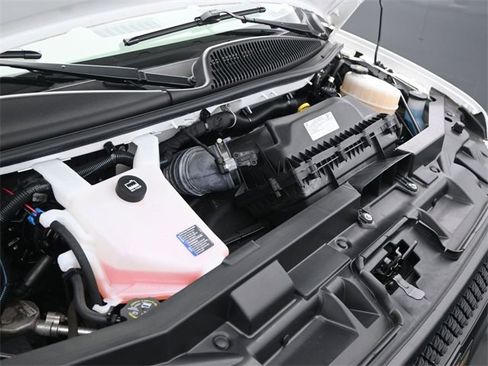 Used 2023 Chevrolet Express 2500 Extended image 12