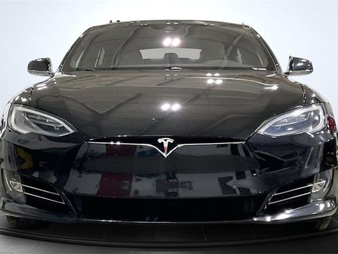 Used 2016 Tesla Model S P90D image 3