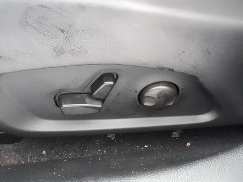 New 2026 Jeep Compass Limited AWD/4WD image 17