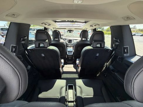 Used 2020 Volvo XC90 T6 Momentum w/ Protection Package AWD/4WD image 38