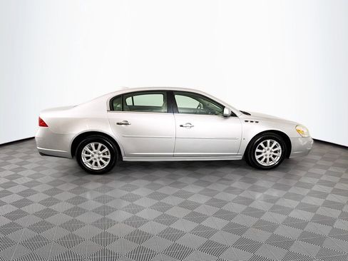 Used 2010 Buick Lucerne CXL FWD image 8