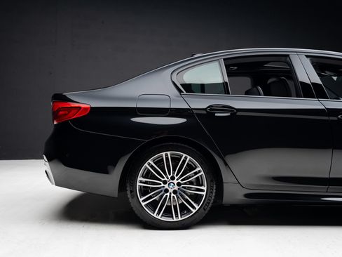 Used 2020 BMW 540i xDrive w/ M Sport Package AWD/4WD image 38