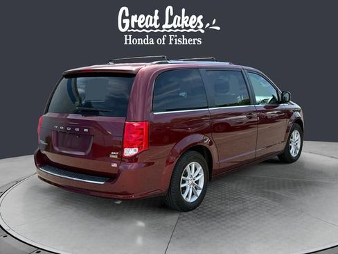 Used 2019 Dodge Grand Caravan SXT image 5