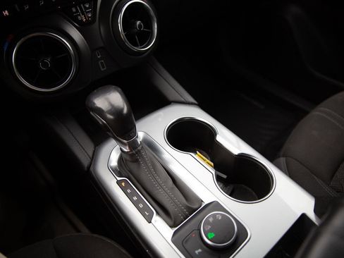 Used 2020 Chevrolet Blazer LT image 16