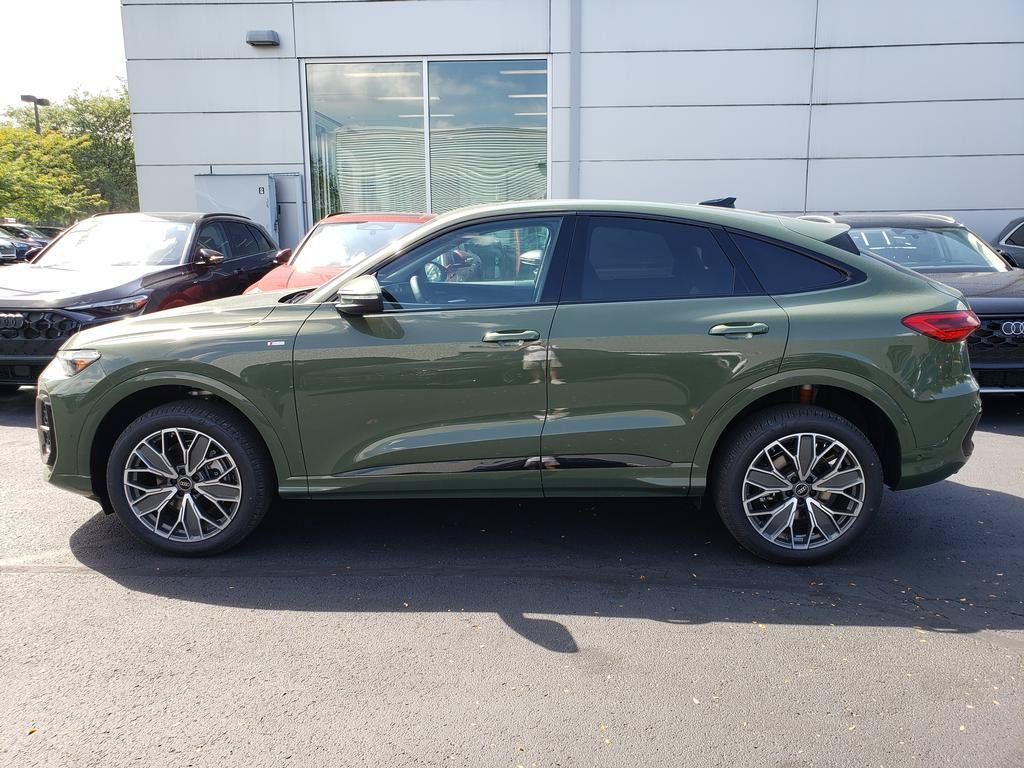 New 2026 Audi Q5 Premium Plus AWD/4WD image 2
