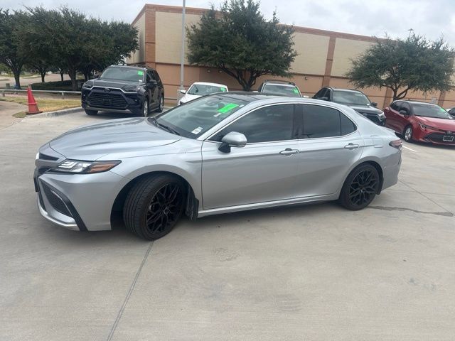 Used 2024 Toyota Camry XSE FWD image 7