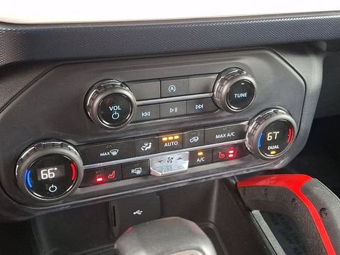 Used 2023 Ford Bronco Heritage Edition AWD/4WD image 22