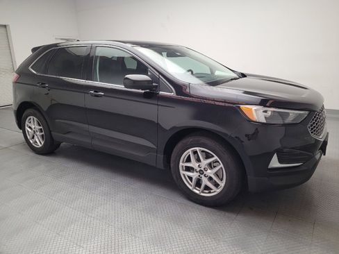 Used 2023 Ford Edge SEL image 11