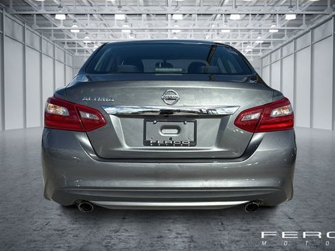 Used 2018 Nissan Altima 2.5 S w/ S Convenience Package image 4