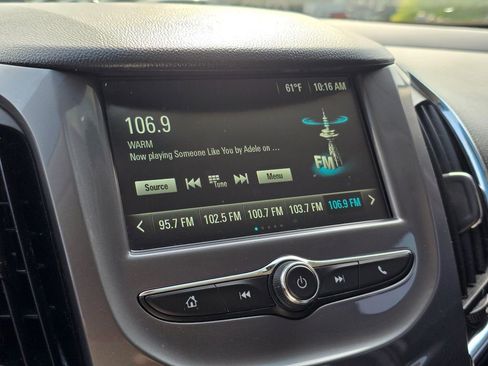 Used 2018 Chevrolet Cruze LT w/ Convenience Package FWD image 21