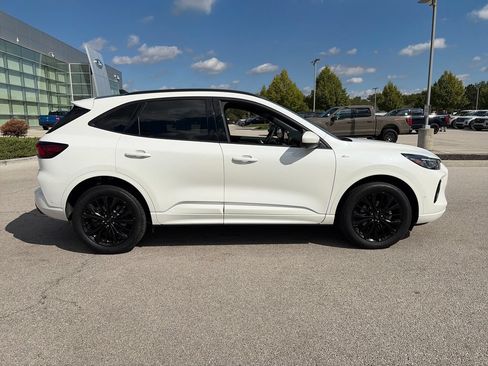 Used 2023 Ford Escape ST-Line Elite w/ Premium Technology Package AWD/4WD image 8