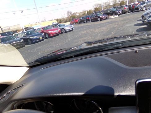 Used 2017 Mercedes-Benz GLA 250 4MATIC image 44