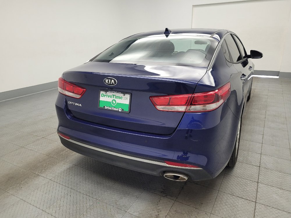 Used 2018 Kia Optima LX w/ 17" Alloy Wheels Package FWD image 7