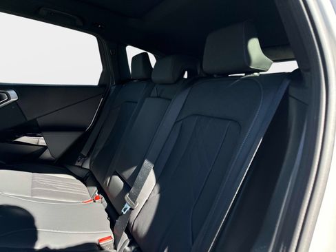 New 2026 BMW X3 xDrive30 w/ Premium Package image 14