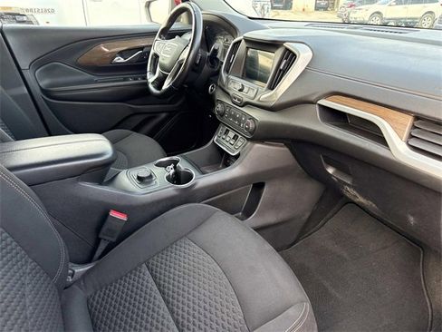 Used 2018 GMC Terrain SLE image 19