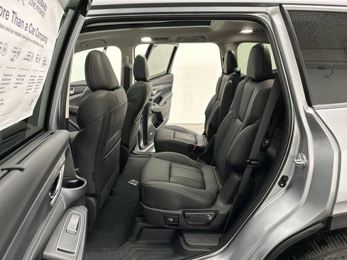 New 2026 Subaru Ascent Limited image 23