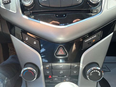 Used 2013 Chevrolet Cruze LT FWD image 23