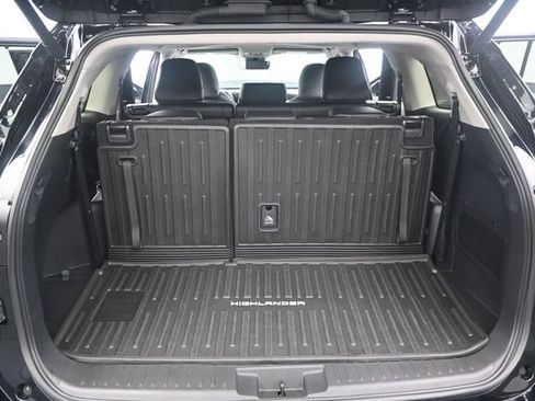 Used 2026 Toyota Highlander XLE AWD/4WD image 15