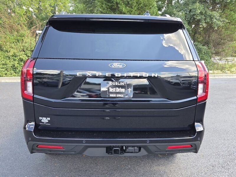 New 2027 Ford Expedition Active RWD image 15
