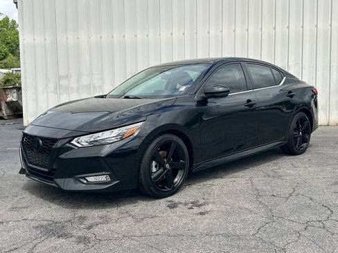 Used 2022 Nissan Sentra SR w/ Midnight Edition FWD image 2
