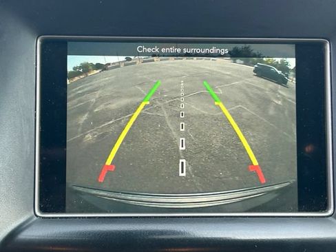 Used 2021 Jeep Grand Cherokee Laredo AWD/4WD image 14