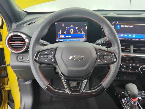 Used 2024 Chevrolet Trax RS w/ Driver Confidence Package FWD image 19