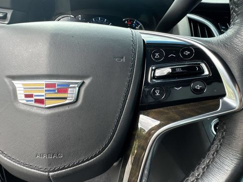 Used 2019 Cadillac Escalade ESV Platinum AWD/4WD image 18