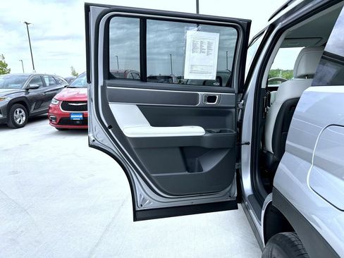 Used 2026 Hyundai Santa Fe SEL AWD/4WD image 23
