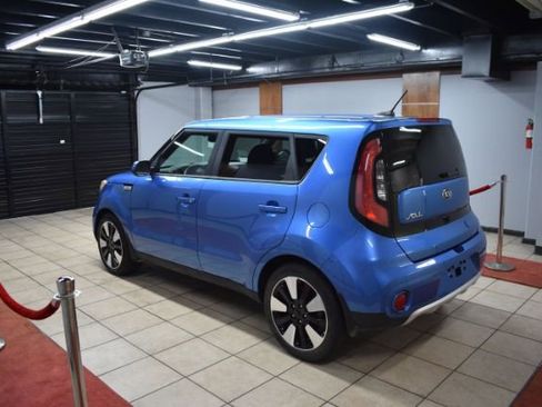 Used 2017 Kia Soul + w/ Designer's Package FWD image 3