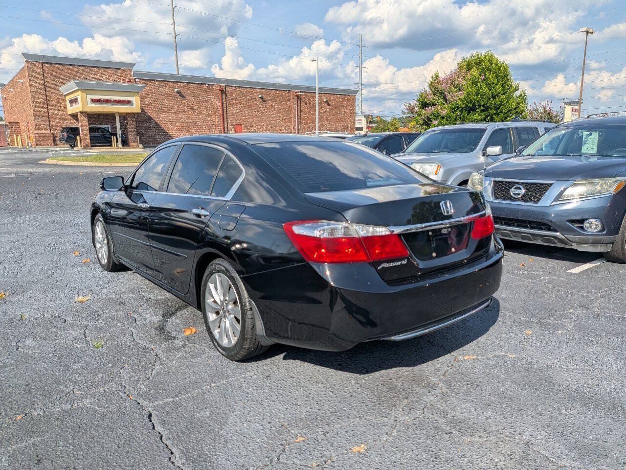 Used 2013 Honda Accord EX image 22