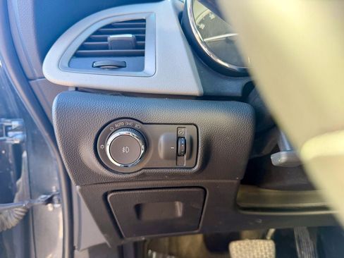 Used 2013 Buick Verano Convenience FWD image 11
