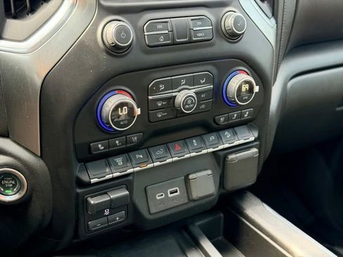 Used 2020 Chevrolet Silverado 2500 LTZ w/ LTZ Plus Package image 19