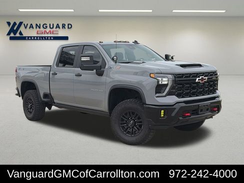 Used 2024 Chevrolet Silverado 2500 ZR2 w/ Technology Package AWD/4WD image 1