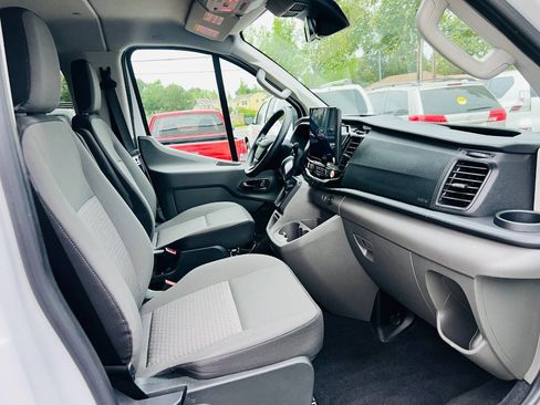 Used 2024 Ford Transit 350 XLT RWD image 12