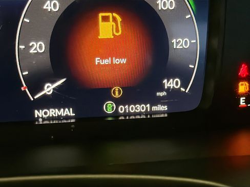 Used 2025 Honda Civic FWD Hybrid Sedan image 8