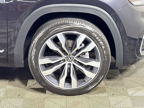 Certified 2023 Volkswagen Atlas SEL Premium AWD/4WD image 24