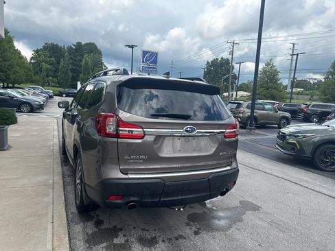 Used 2021 Subaru Ascent Limited w/ Popular Package #2 AWD/4WD image 4