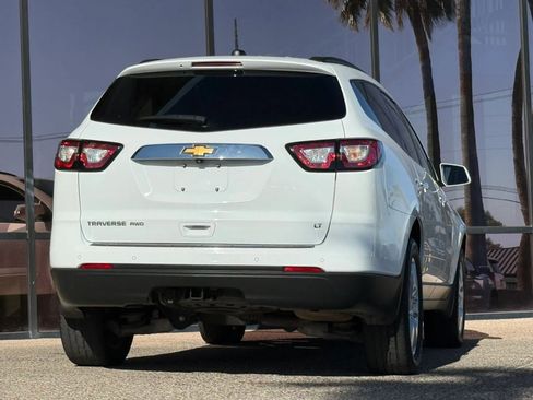 Used 2017 Chevrolet Traverse LT w/ Style and Technology Package AWD/4WD image 11
