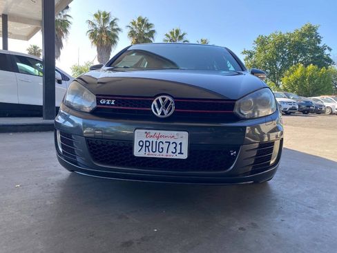 Used 2010 Volkswagen GTI 4-Door FWD image 4