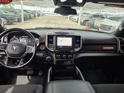 Used 2022 RAM 1500 Lone Star w/ Night Edition RWD image 18