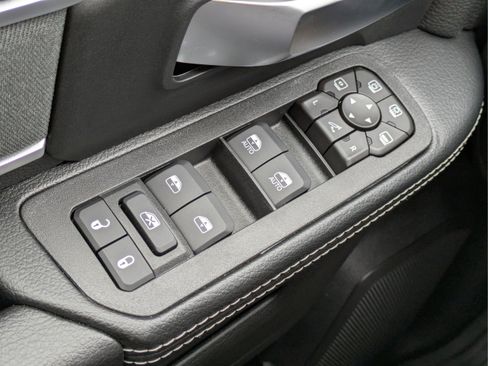 New 2026 RAM 2500 Big Horn AWD/4WD image 25