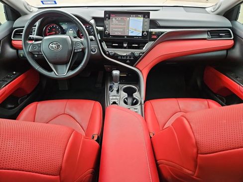 Used 2024 Toyota Camry XSE w/ Navigation Package image 19