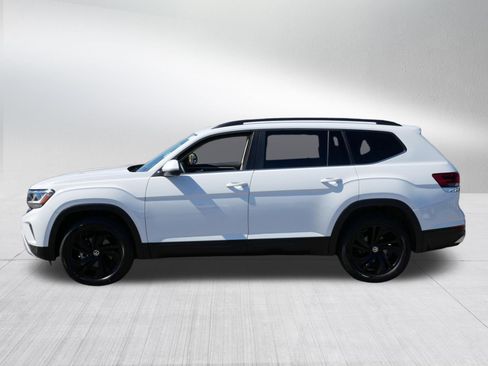 Certified 2023 Volkswagen Atlas SE w/ Black Wheel Package AWD/4WD image 4